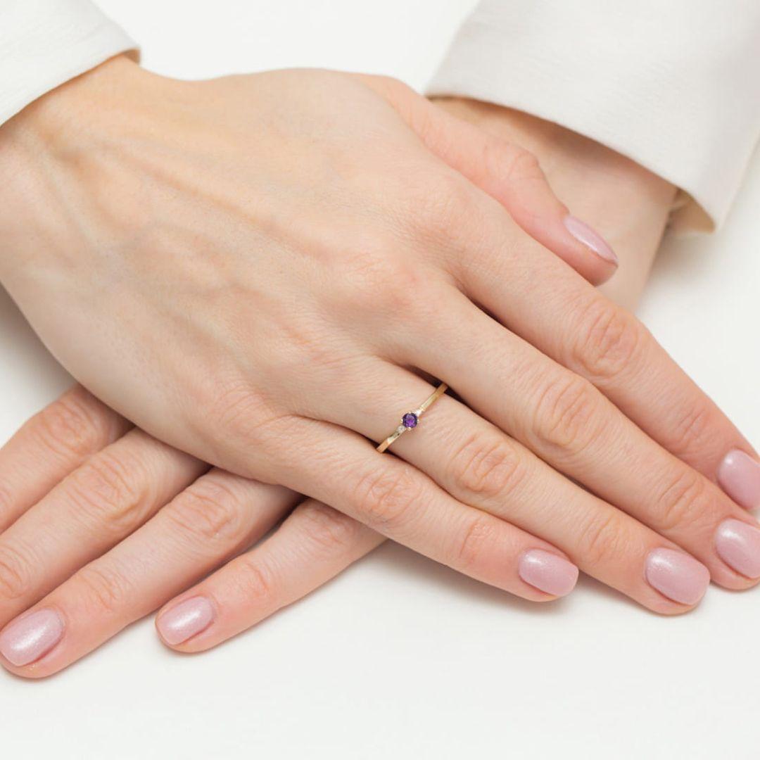 Anillo Vera Amatista 0,10 ct en Oro 14K con Diamantes