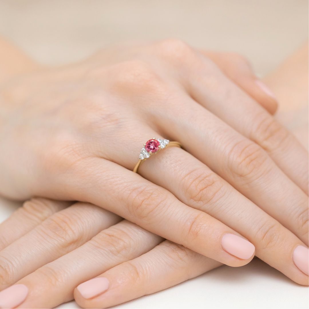 Anillo Adriana de Oro 14K con Topacio Rosa y Diamantes