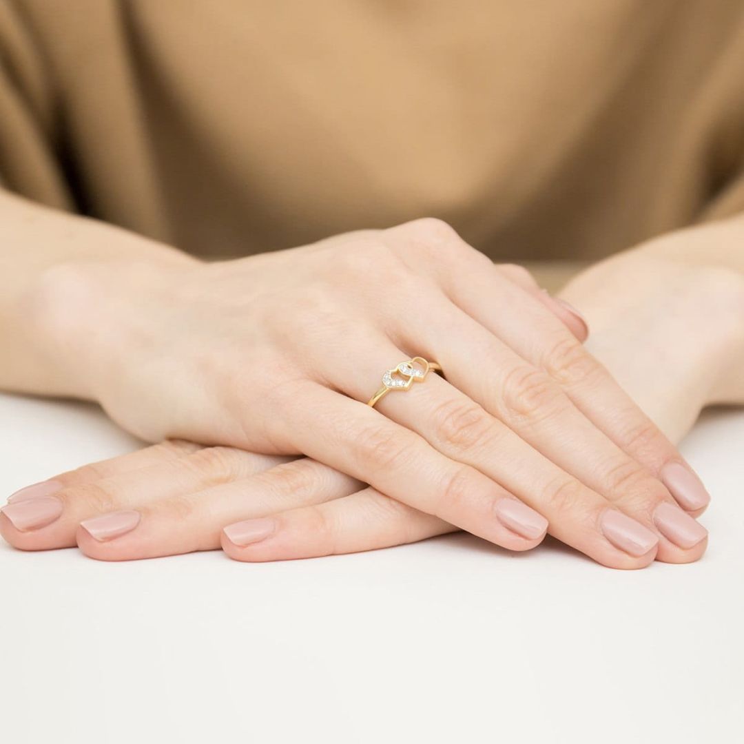 Anillo Amore de Oro 14K con Corazones y Diamantes Naturales