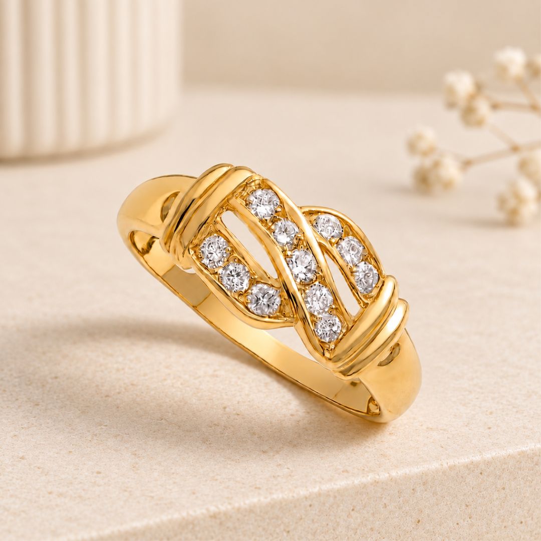 Anillo de Oro 18K Entrelazado con Circonitas