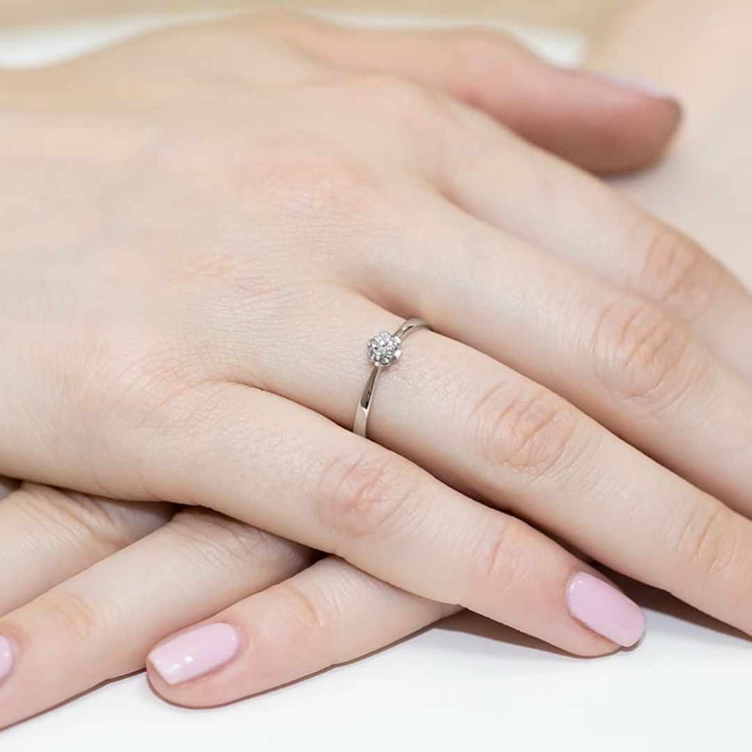 Anillo Solitario Bianca Oro Blanco 14K con Diamante Natural 0,10 ct