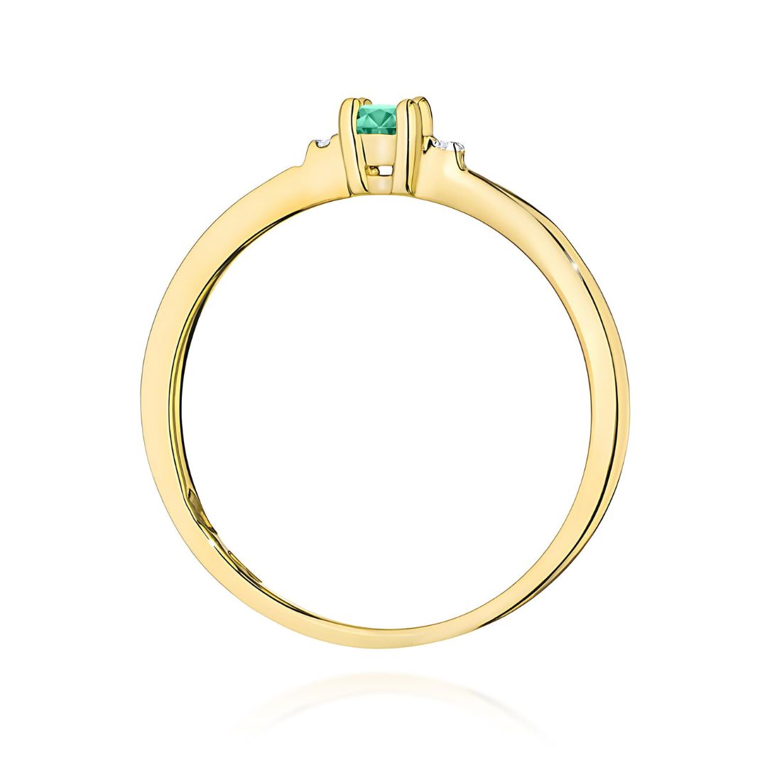 Anillo Thaís de oro amarillo de 14K con esmeralda y diamantes