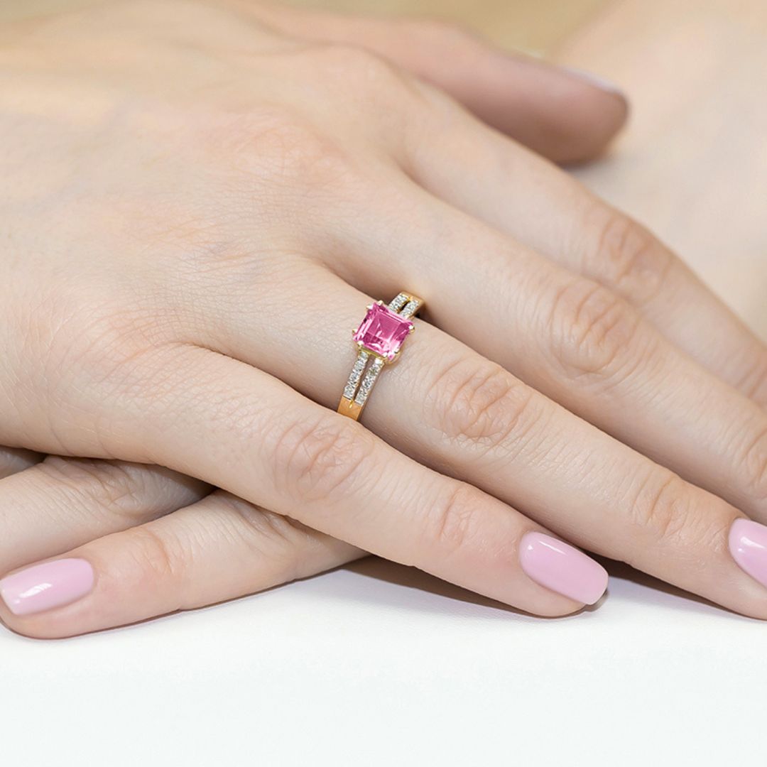 Anillo Valeria de Oro 14K con Topacio Rosa y Diamantes