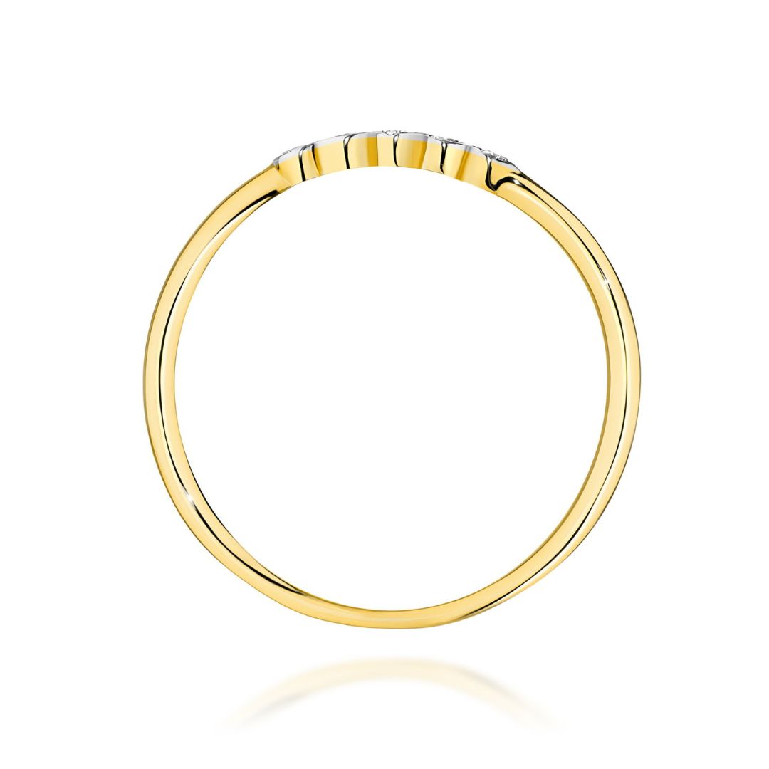 Anillo Zuri de oro amarillo de 14K con cinco diamantes