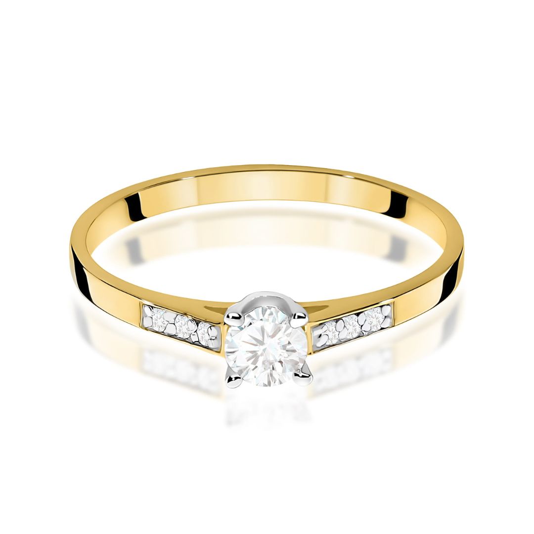 Anillo de Compromiso Clara de Oro 9K con Diamantes de Laboratorio 0,21 ct