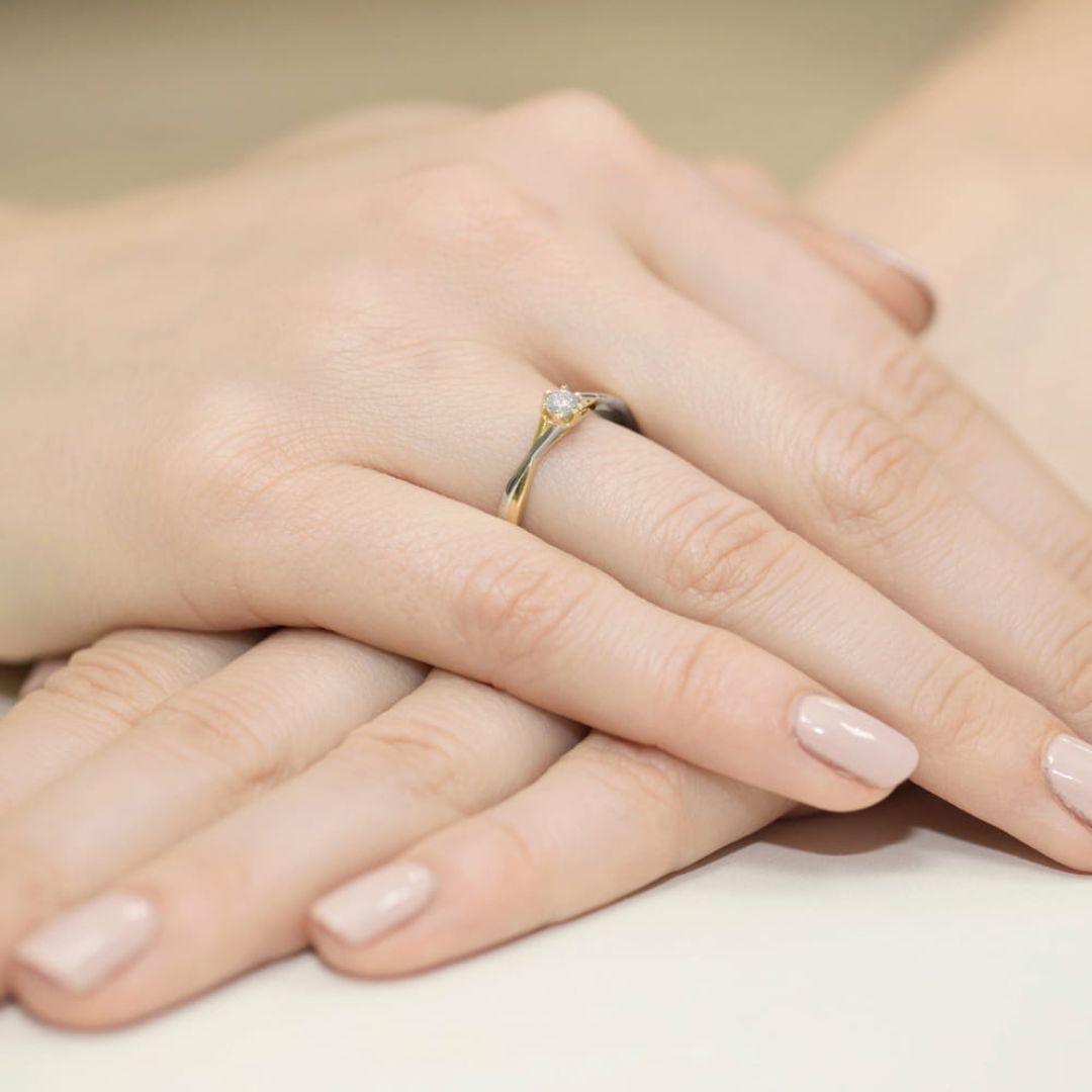 Anillo de Compromiso Gaia Oro 14K con Diamantes 0,12 ct
