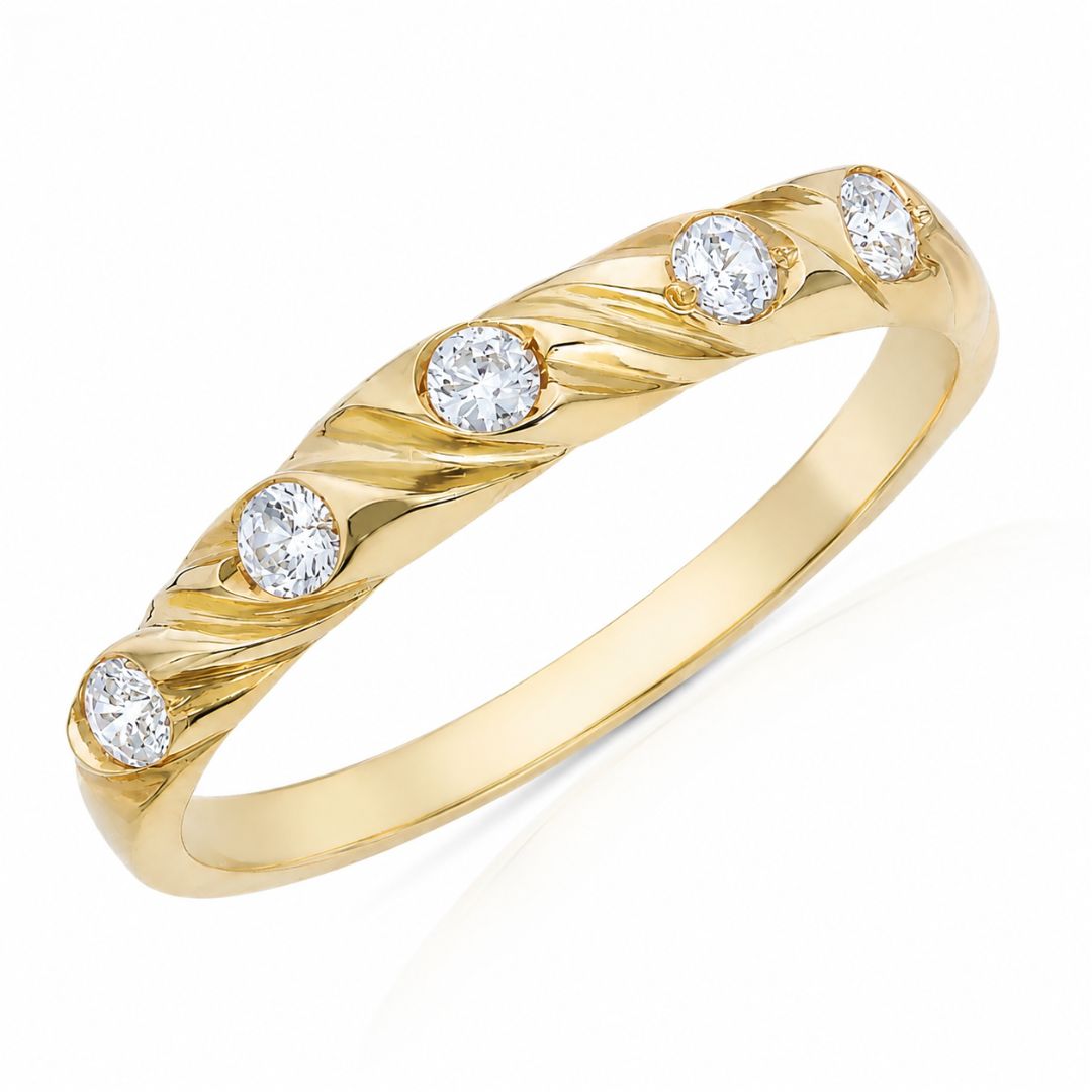 Anillo de Oro 18K con 5 Circonitas Blancas