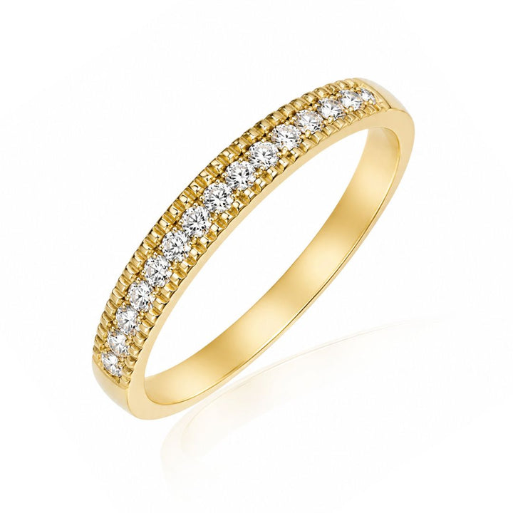 Anillo de Oro de 18K con Circonitas – Brillo Infinit