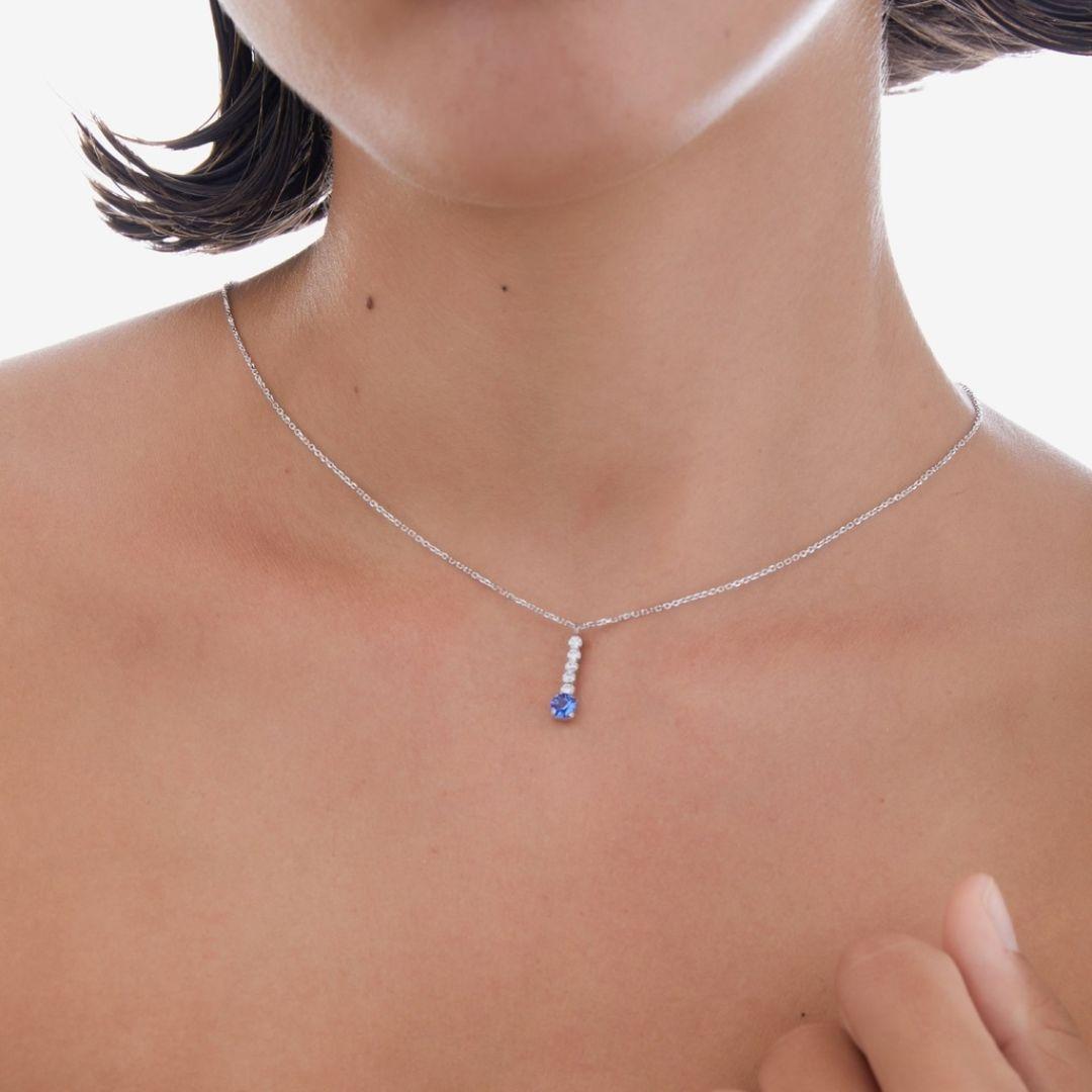 Collar Shine Rivière Sapphire en Plata bañada en Rodio · Destello Azul Profundo · Victoria Cruz