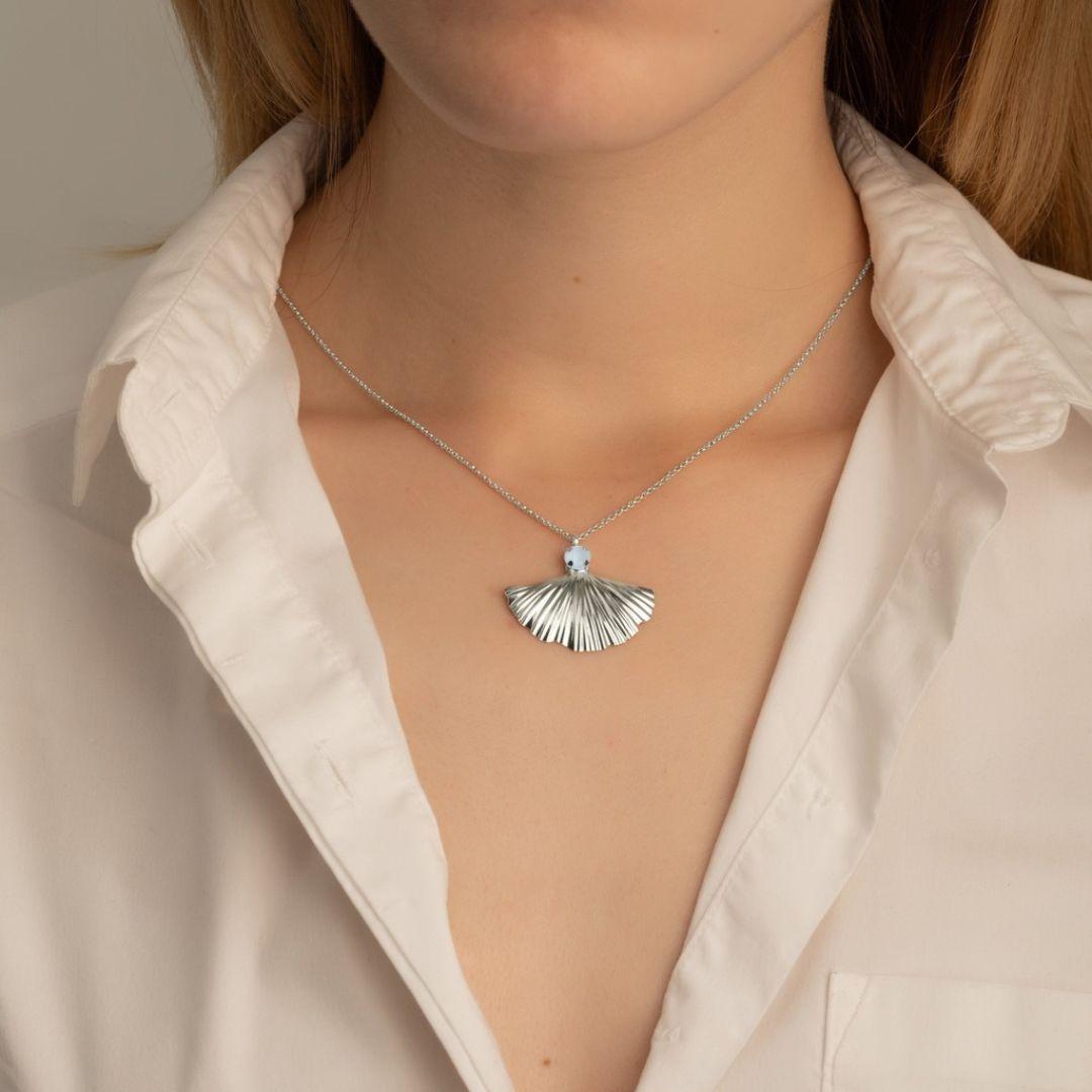 Collar Valentina Blue en Plata bañada en Rodio con Cristal Azul · Victoria Cruz
