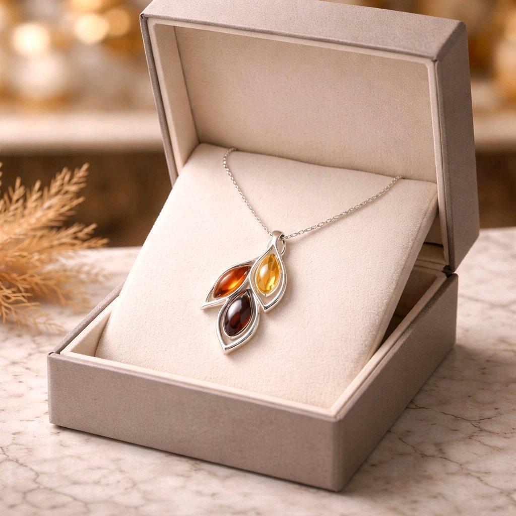 Collar de Cadena Corta 45 cm en Plata de Ley con Ámbar Natural