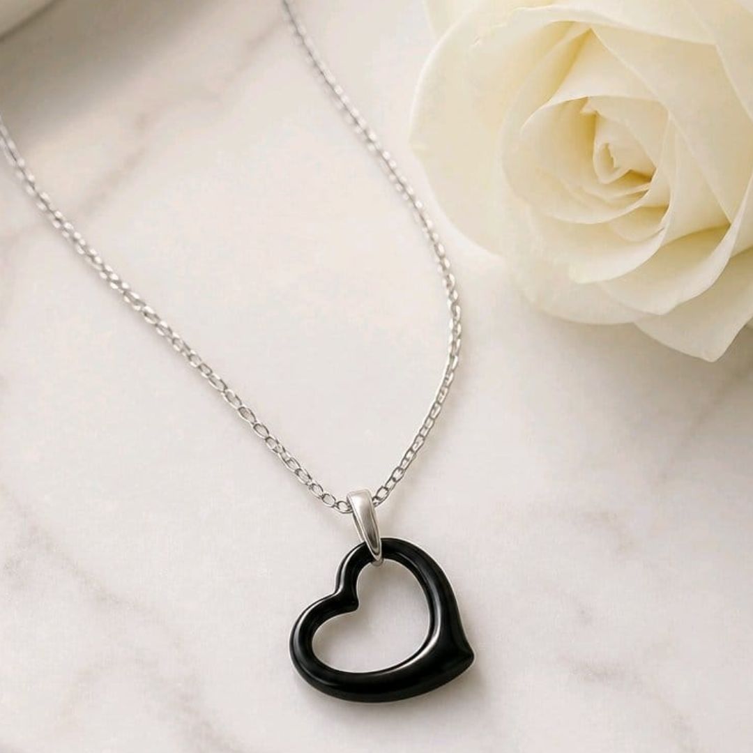 Collar Corazón Negro