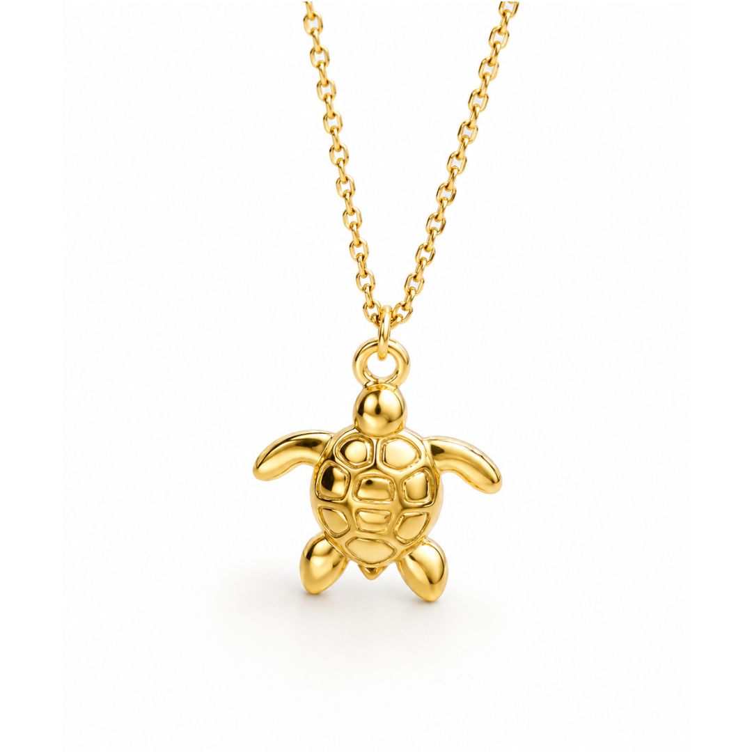 Collar Corto de Acero Dorado con Colgante Tortuga Marina