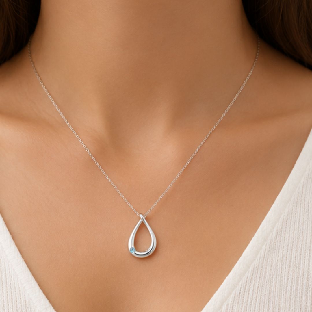Collar Corto de Acero con Colgante Ojo en Esmalte
