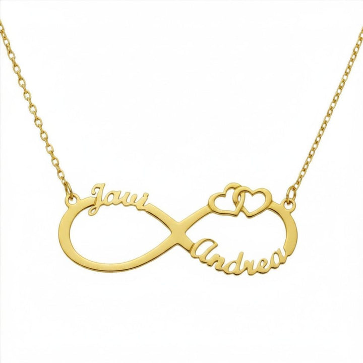 Collar Infinito con Corazones Personalizado en Oro 18K