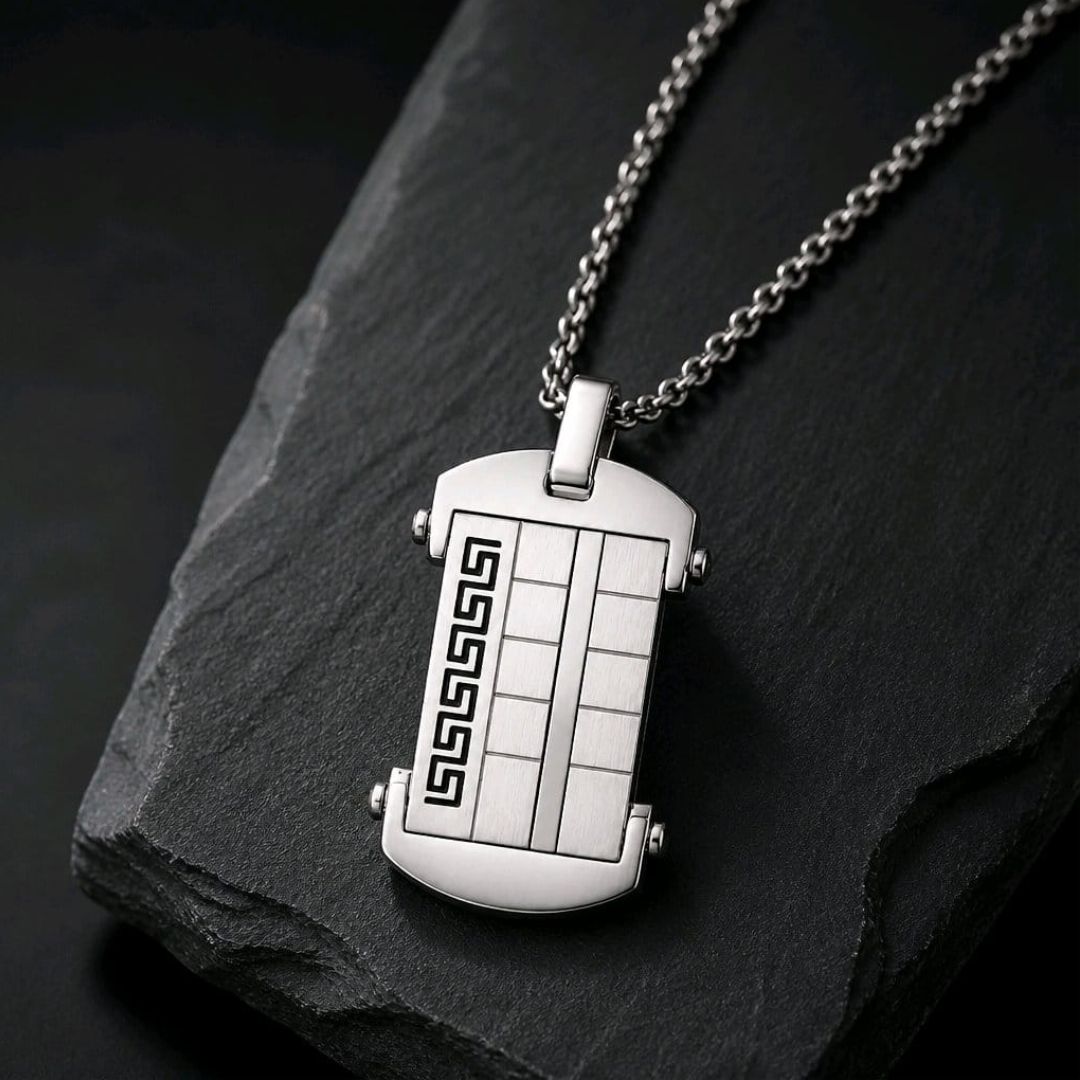 Collar de Acero para Hombre con Colgante de Placa Geométrica