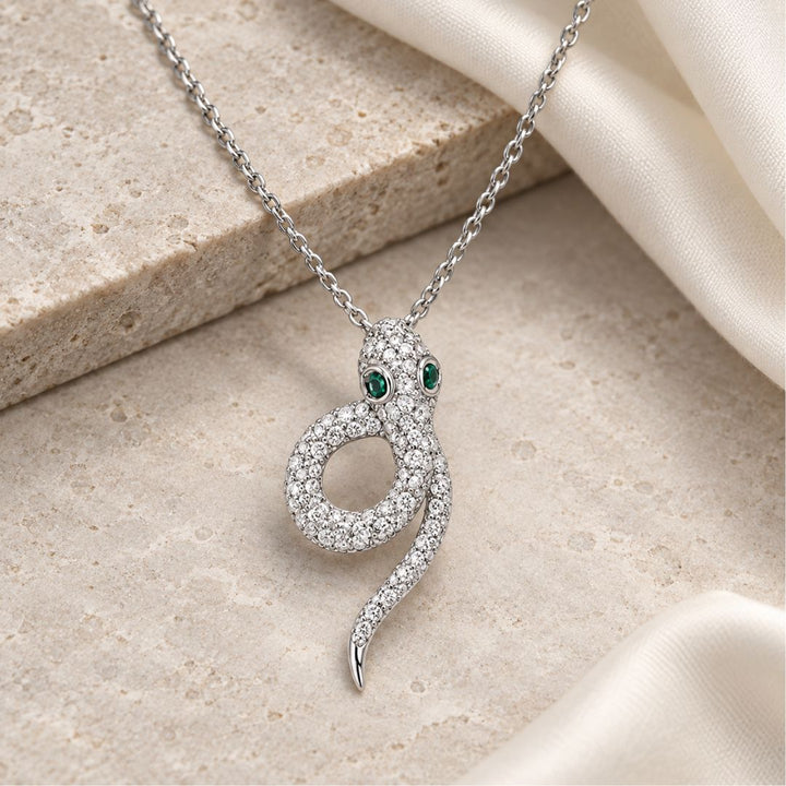 Collar de serpiente en plata 925 con cadena de acero