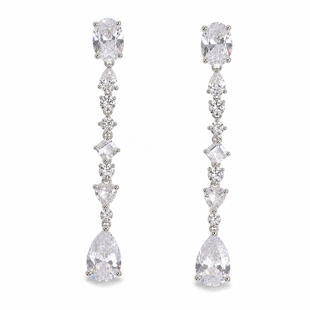 Pendientes Largos Lágrima de Plata – Elegancia Radiante para Novia, Invitada y Eventos Especiales