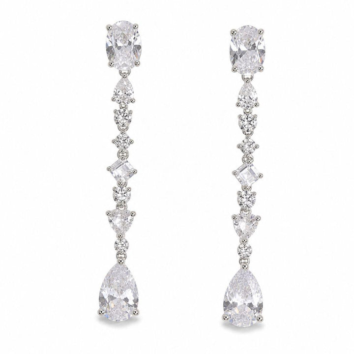 Pendientes Largos Lágrima de Plata – Elegancia Radiante para Novia, Invitada y Eventos Especiales