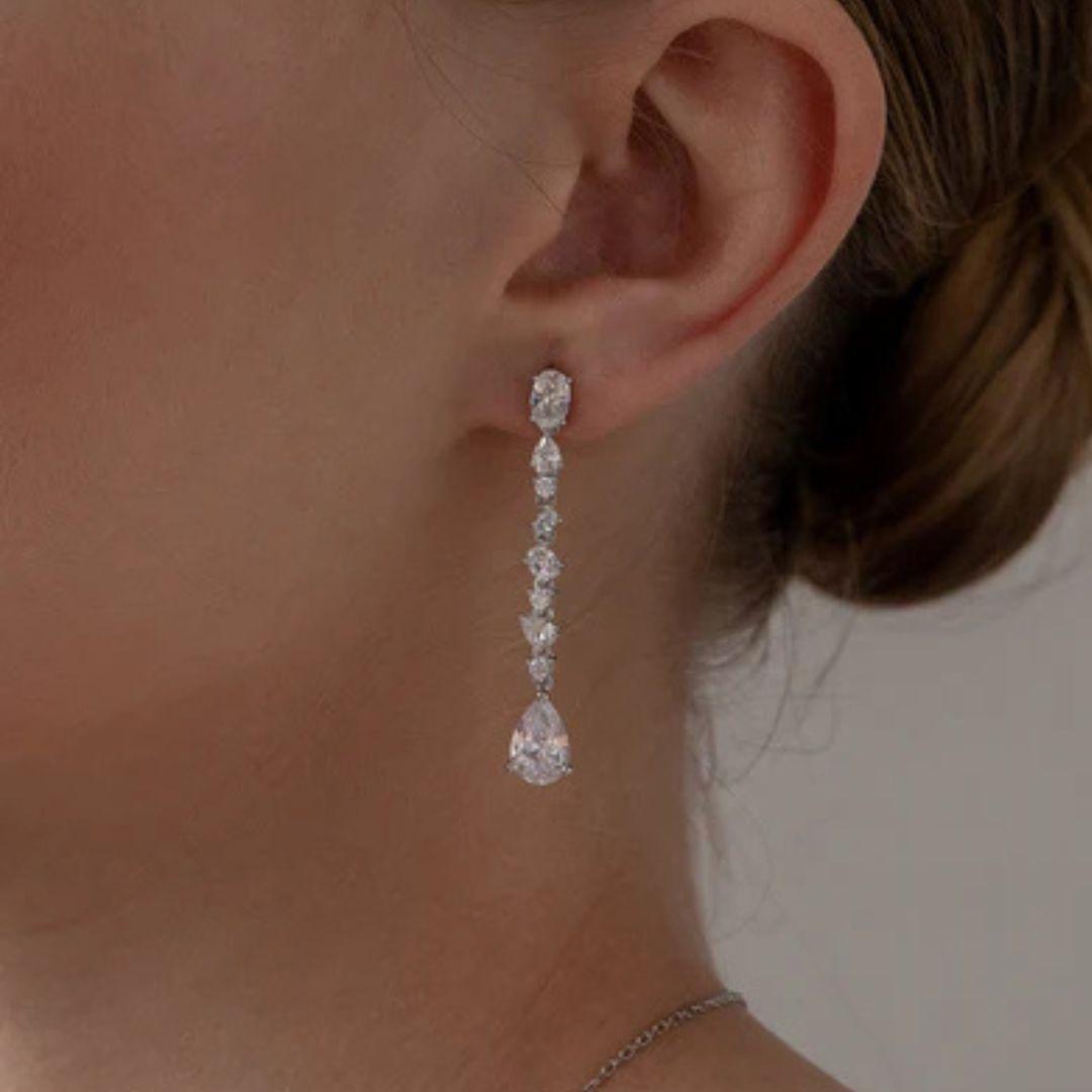 Pendientes Largos Lágrima de Plata – Elegancia Radiante para Novia, Invitada y Eventos Especiales