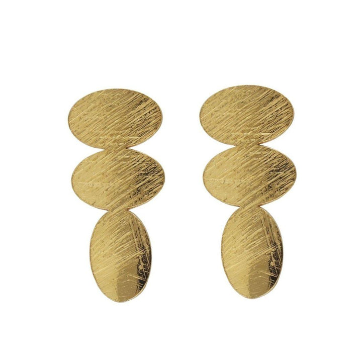 Pendientes Noise Oval Texturizados en Plata de Ley bañada en Oro · Victoria Cruz