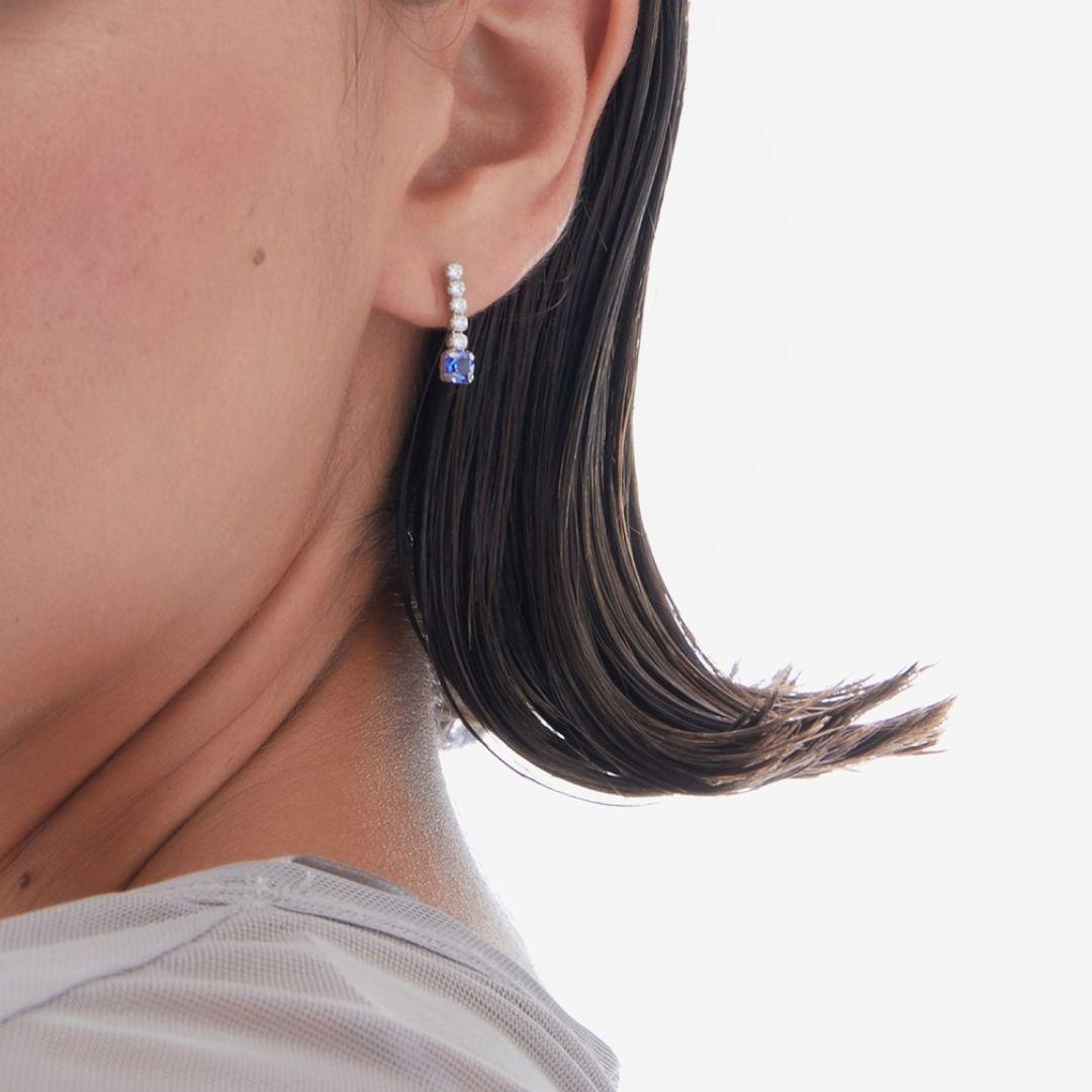Pendientes Shine Rivière Sapphire en Plata bañada en Rodio · Brillo Azul Intenso · Victoria Cruz