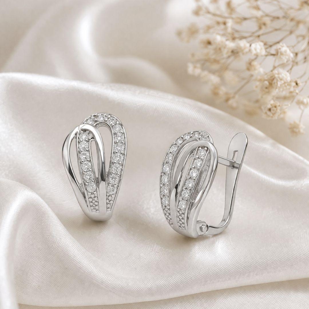Pendientes de Oro 18K con Circonitas y Cierre Catalán