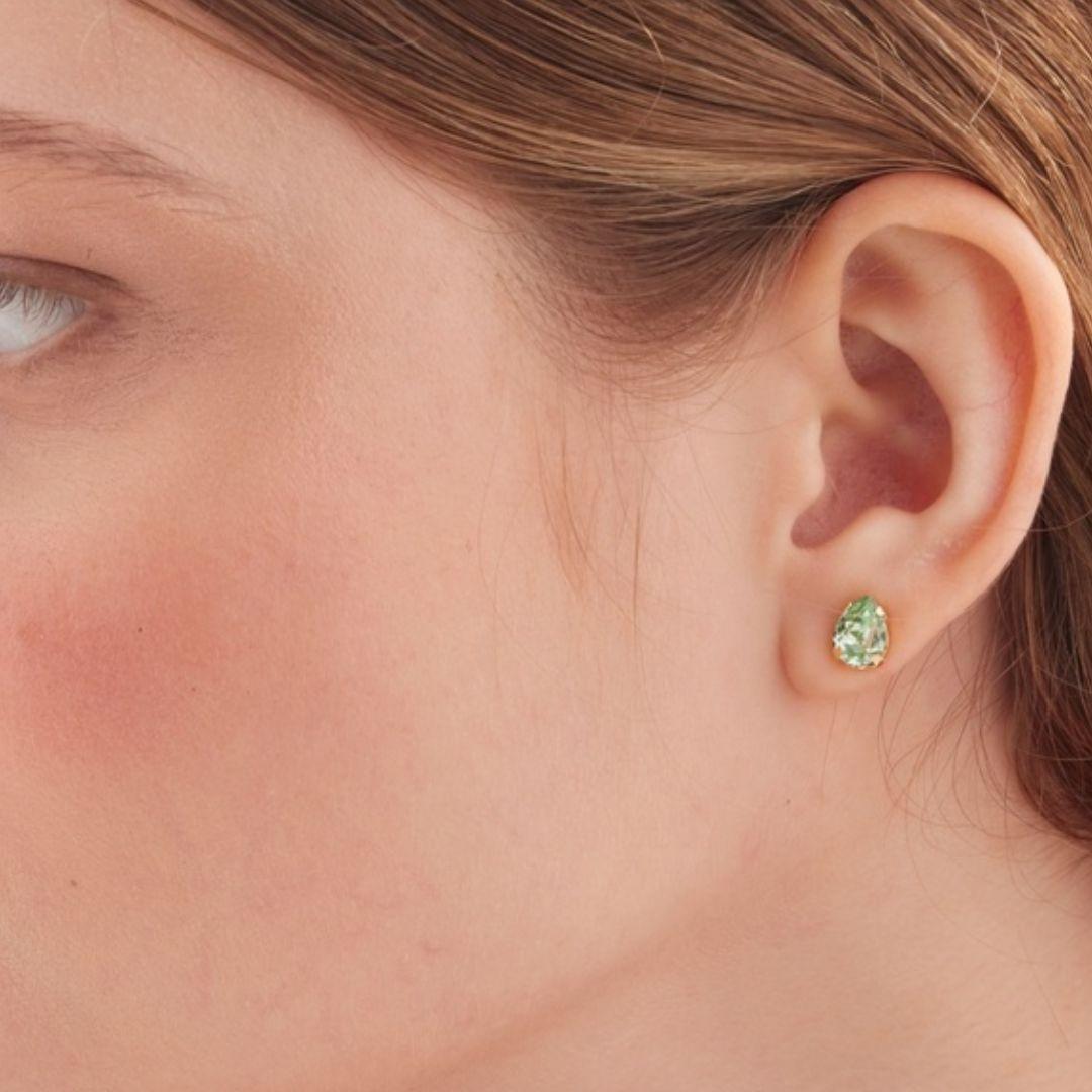 Pendientes lagrima con cristal en Plata baño Oro · Victoria Cruz