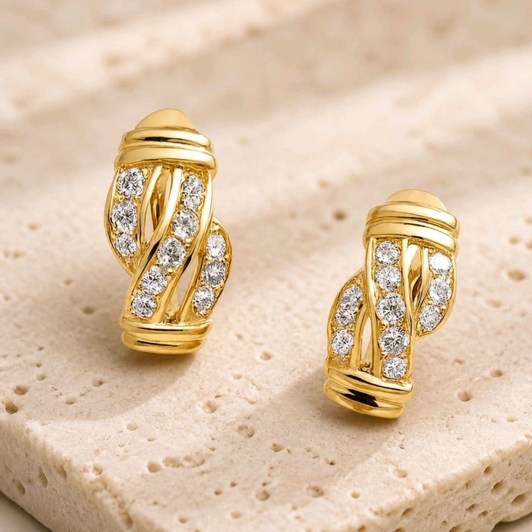 Pendientes Entrelazados de Oro 18K con Circonita
