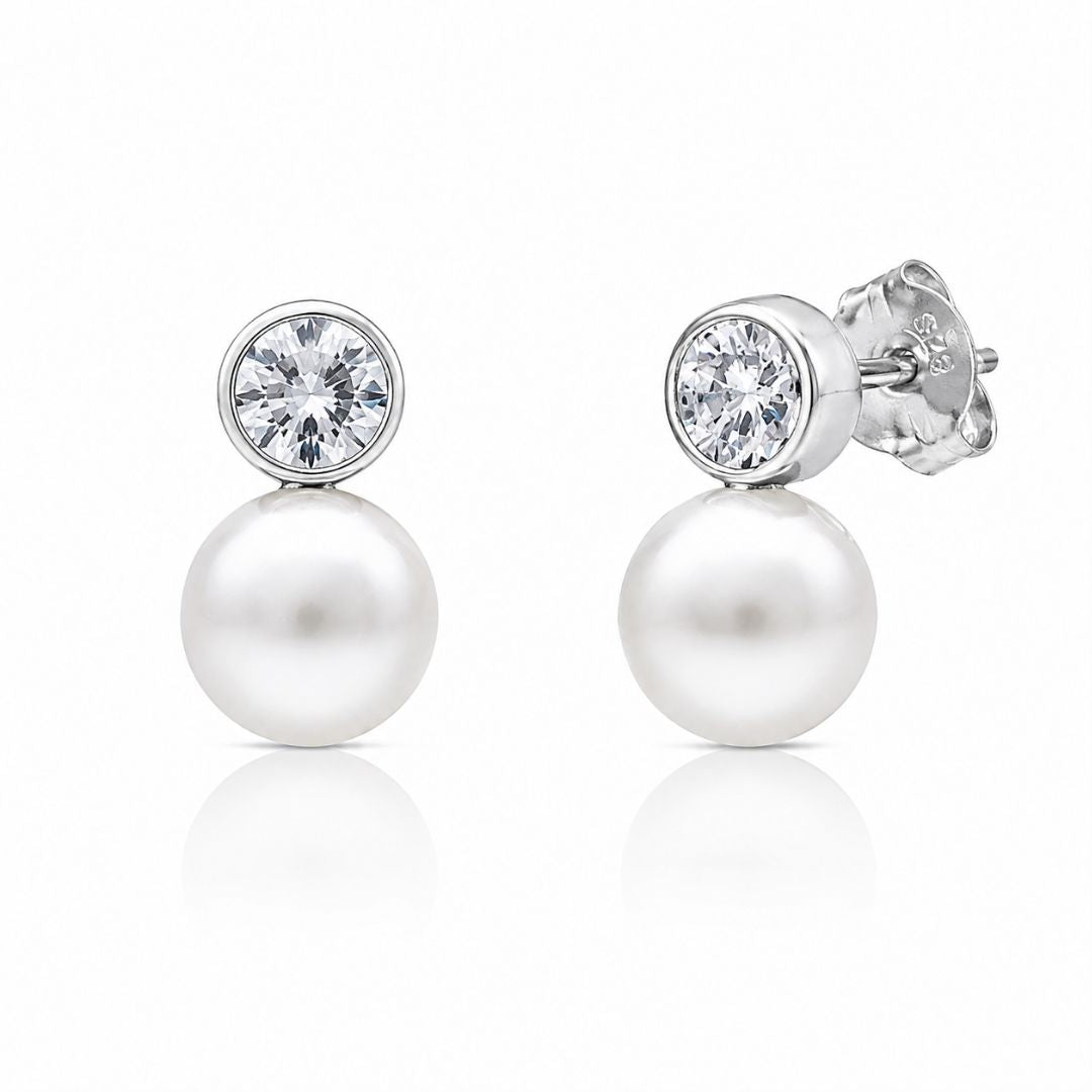 Pendientes Plata de Ley con Perlas y Chatón de Circonitas – Clásicos con Brillo Moderno