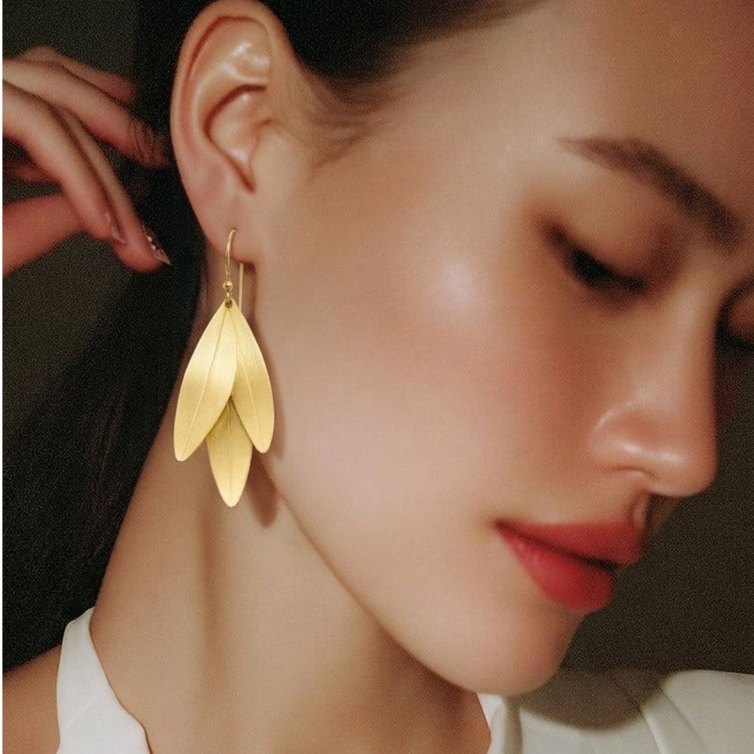 Pendientes de Acero Dorado Hojas Texturadas