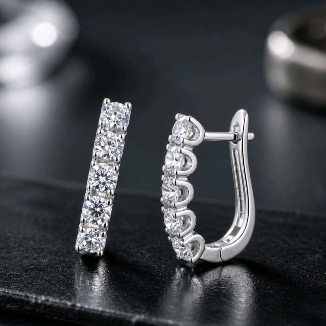 Pendientes de Plata con Cinco Circonitas y Cierre Catalán