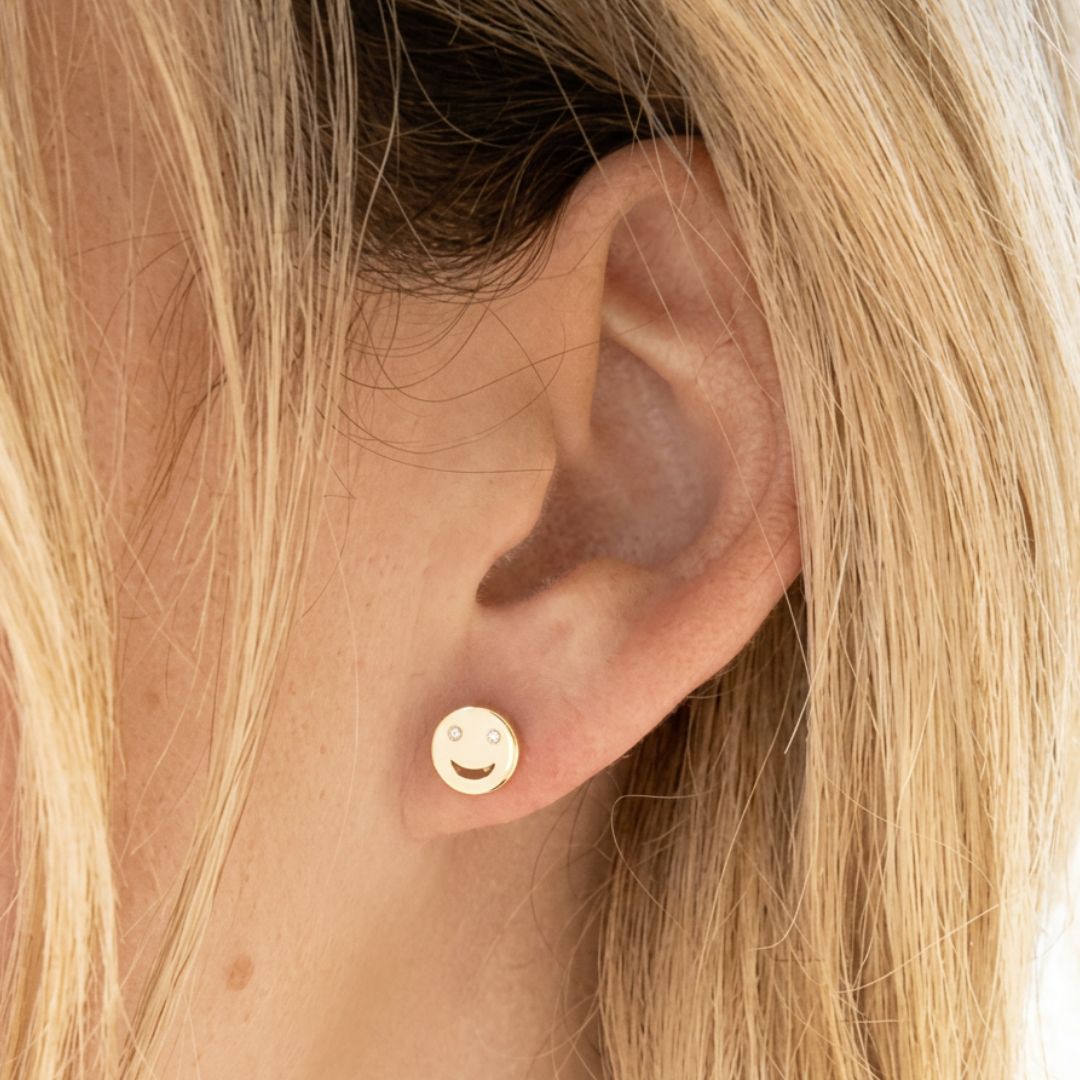Pendientes de Plata de Ley 925 Chapados en Oro con Circonitas – Carita Sonriente