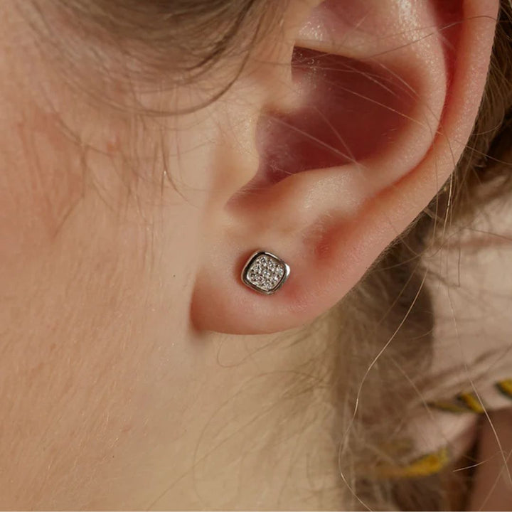 Pendientes de Plata de Ley 925 con Circonitas – Diseño Cuadrado Minimalista