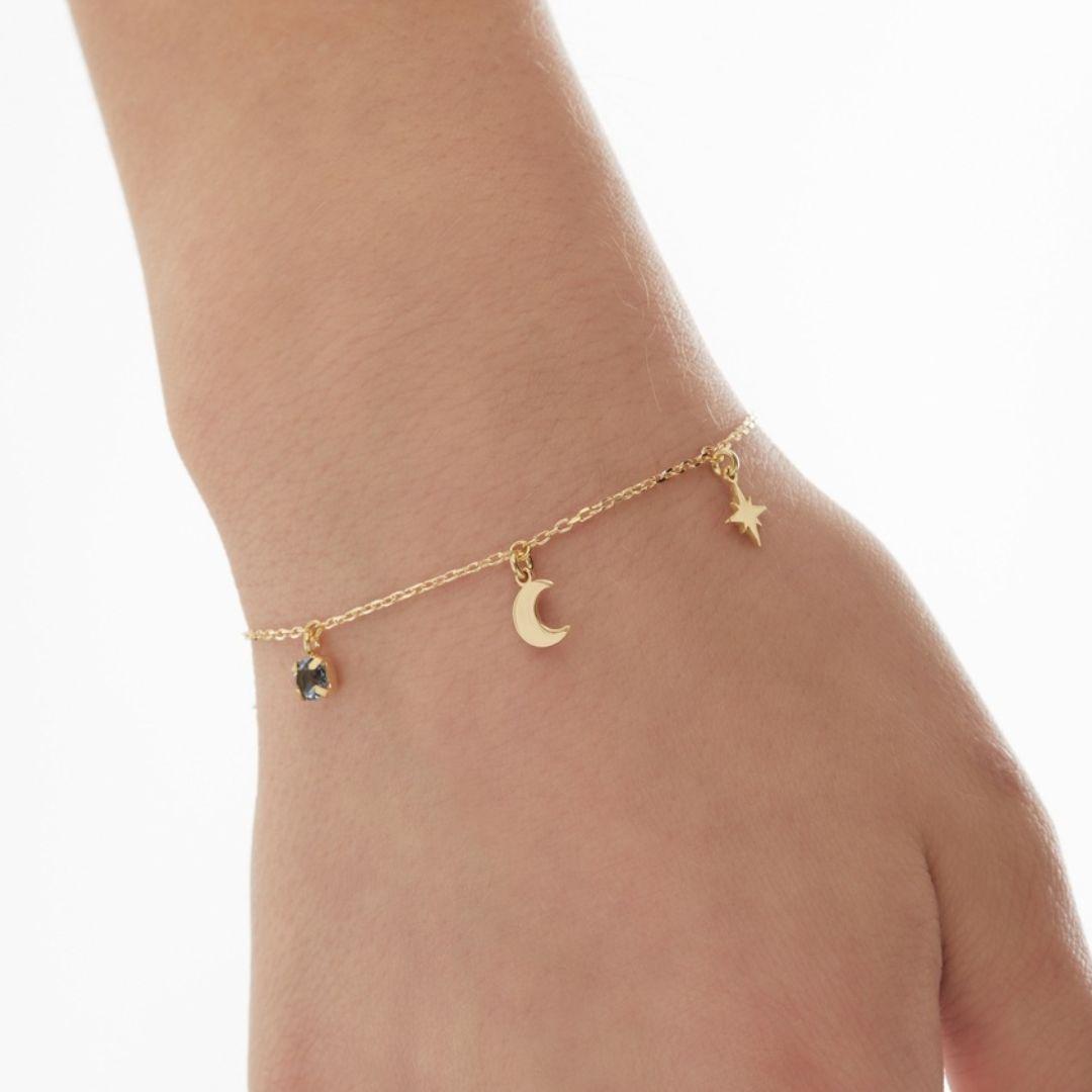 Pulsera Firmamento Luna & Stars en Plata bañada en Oro con Cristal Azul · Victoria Cruz