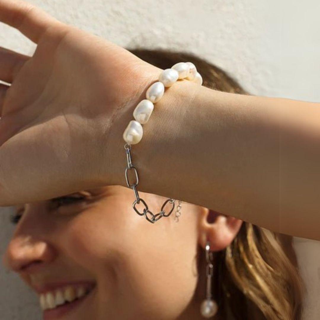 Pulsera de Plata 925 con Perlas Irregulares y Eslabones – Diseño Moderno