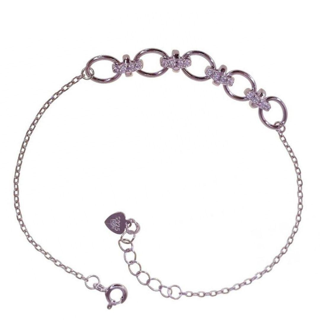 Pulsera de plata con un trozo de decorativos eslabones