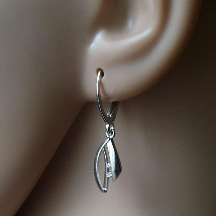 "Lágrima con circonitas" pendientes de plata 925