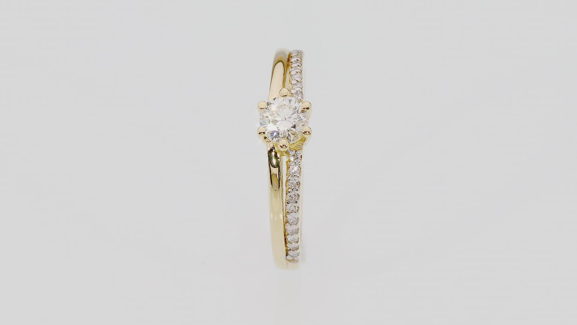 Anillo de Compromiso Alana Oro 14K con Diamantes 0,30 ct